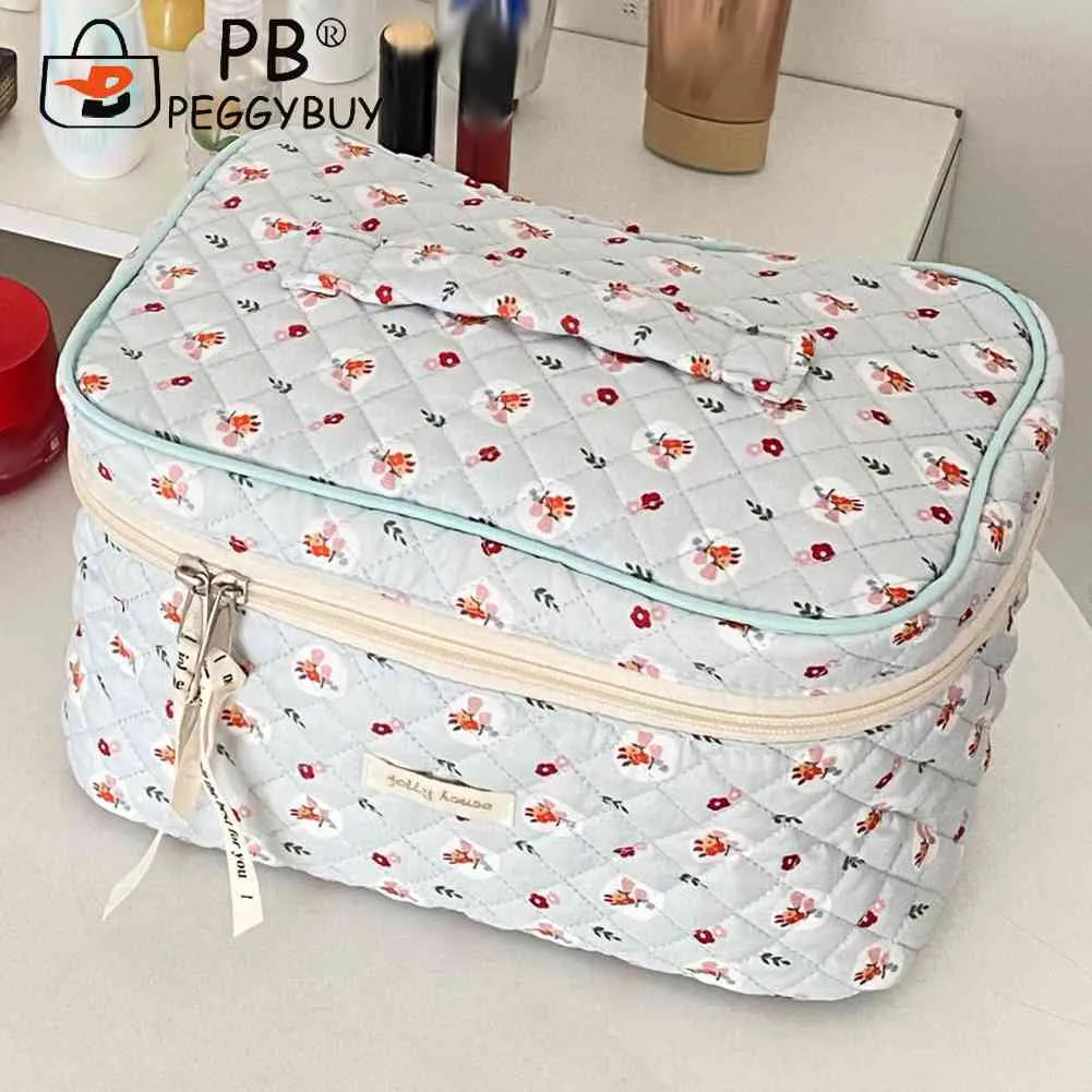 Cosmetic Bag Large Capacity Cute Print Make Up Pouch Portable Casual Multi-function Quilted Rhombus Fashion For Weekend_voghion.com