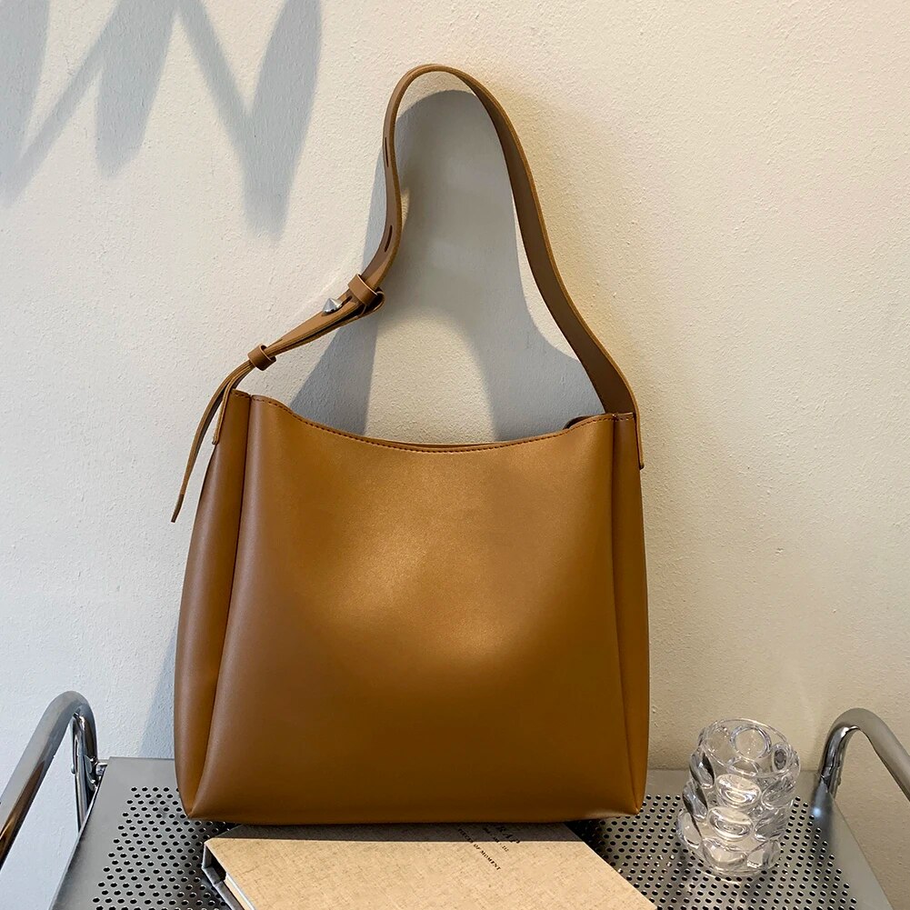 Modna skórzana torba shopper dla kobiet 2023 Tend Female Prosta duża torba na ramię o dużej pojemności Torebki i portfele_voghion.com