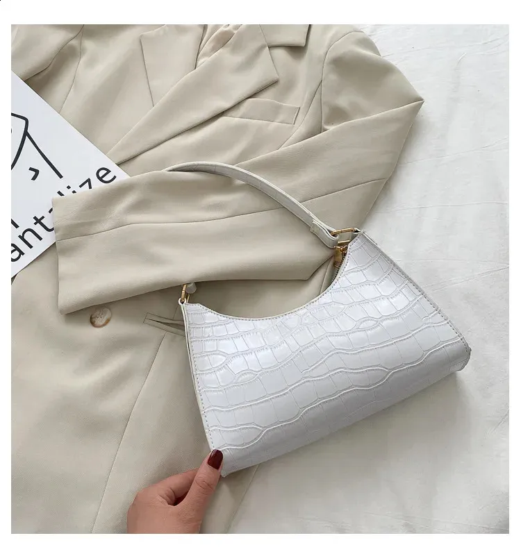 Fashion Exquisite Shopping Bag Retro Casual Tote Shoulder Bags Female Leather Solid Color Chain Handbag for Women 241120_voghion.com