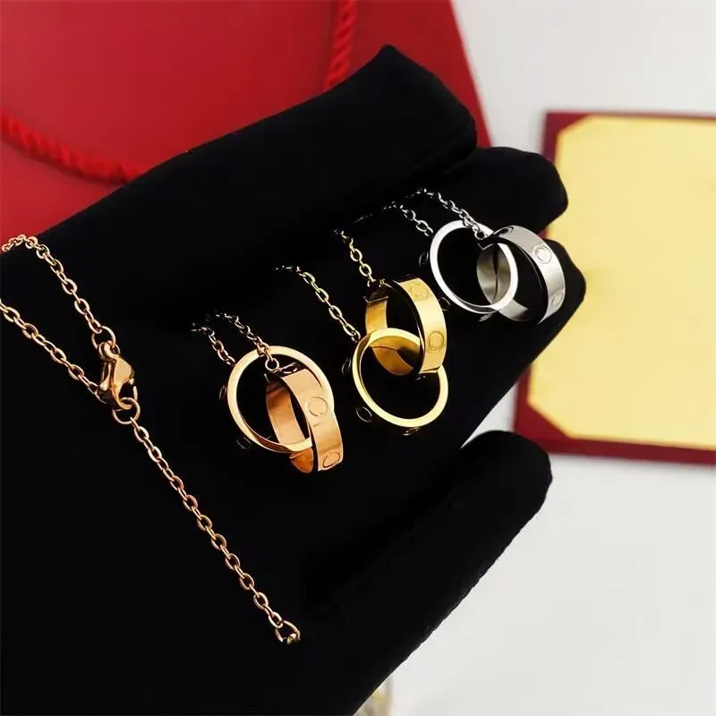 Collana con ciondolo dal design classico con amore per donne e ragazze, con ciondoli a doppio anello, in acciaio al titanio 316L, gioielli da sposa_voghion.com