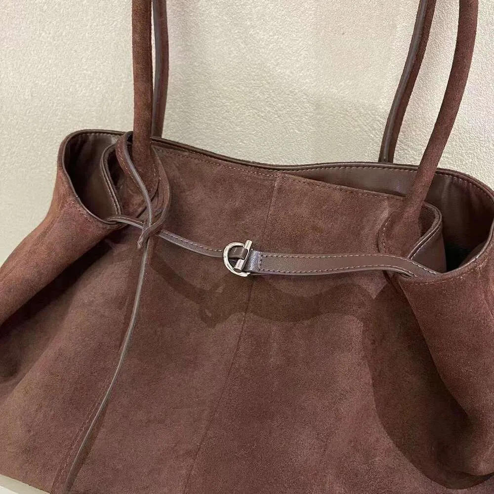 New All-Match Shape Change Design Large Tote Coffee Matte Real Suede Leather Women Shoulder Bag High-End Travel Handbag_voghion.com