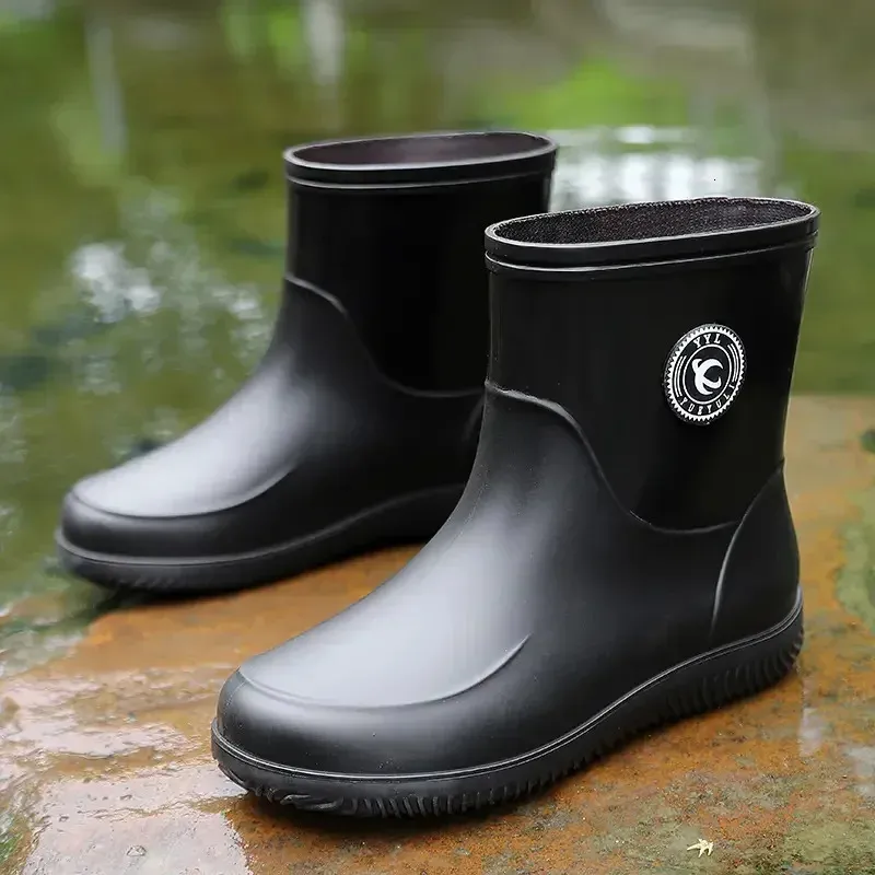 Botas de chuva de borracha impermeáveis para pesca e casual_voghion.com