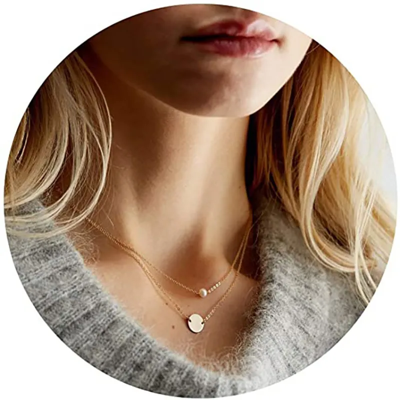 Collane con ciondolo, catene a strati alla moda per le donne, graziosi gioielli di moda in perle acriliche con disco in ottone rotondo_voghion.com