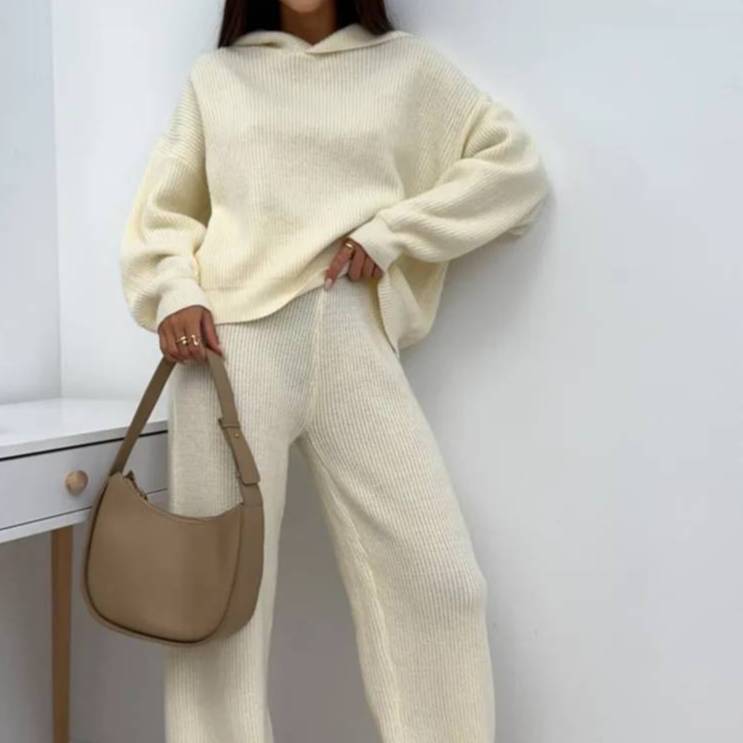 Completo da donna con felpa e pantaloni da jogging - Pullover a maniche lunghe con pantaloni con coulisse (cachi, beige) - Abbigliamento da casa in morbido misto acrilico - S/M/L/XL_voghion.com