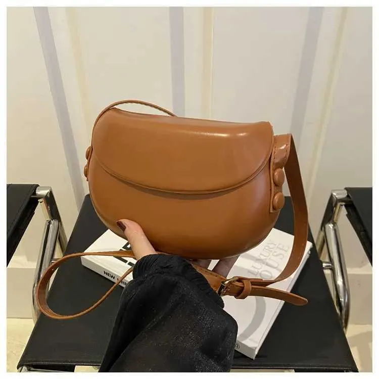 Lihtsa disainiga ühevärvilised naiste õlakotid igapäevaseks kasutamiseks, reguleeritava rihmaga PU-nahast vabaaja õlakott daamidele_voghion.com