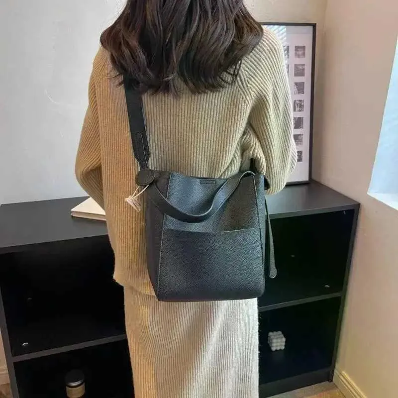 Eimer-Schulter-Seitentaschen für Frauen 2024 Weibliche Designer Trend Kleine Leder Umhängetasche Geldbörsen und HandtaschenC241105_voghion.com