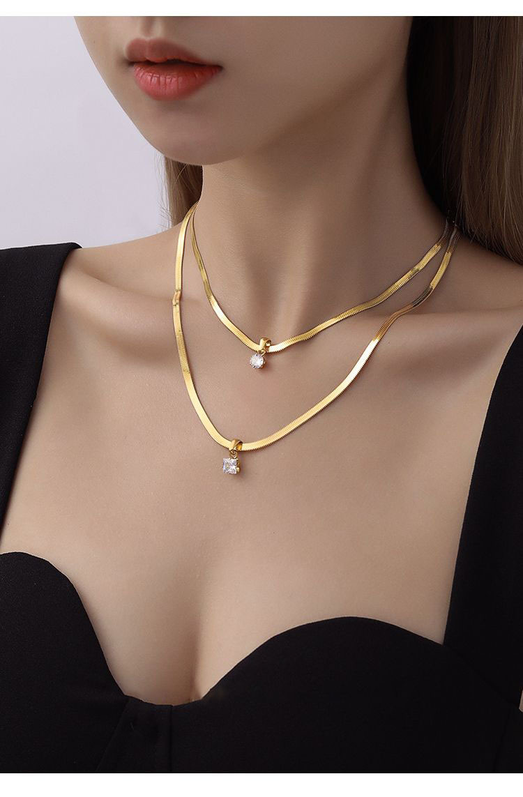 Instagram Trendy Snake Bone Necklace Xiaozhong, Light Luxury Gold Plated Zircon Pendant, Folding Clavicle Neckchain for_voghion.com