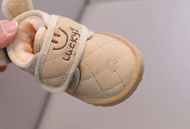 Stivali da neve invernali caldi e antiscivolo per bambini e bambine, con velcro, Happysteps, scarpe con cartoni animati e conigli, taglie da 1 a 6 anni_voghion.com