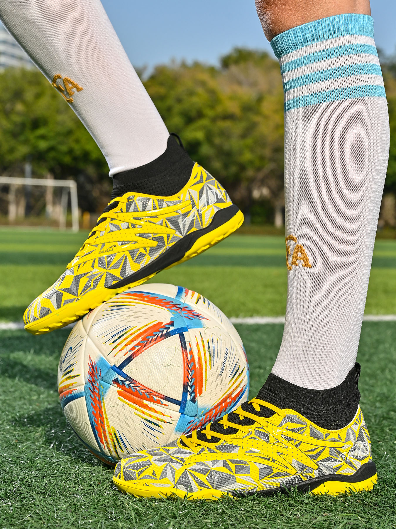 Nieuwe professionele voetbalschoenen lange spikes enkel voetbalschoenen FG antislip ultralichte heren ademende buitensport_voghion.com