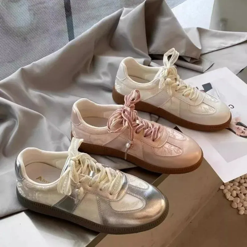 Size 35-40 Real LeatherSatin Surface Women Casual Sneakers Breath Tennis Athletic Flats Low Heels Lace-Up Spring Hike_voghion.com