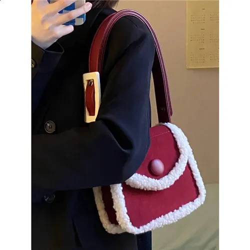 Retro Lamb Wool Crossbody Bag For Women Small Shoulder Handbag_voghion.com
