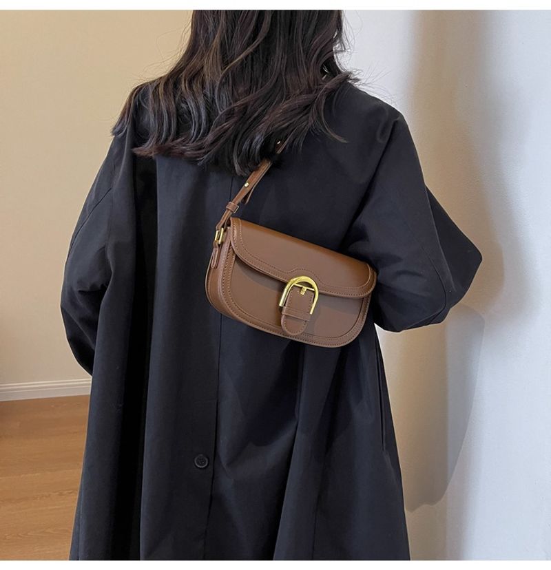 2024 Neue High-End-Modetasche Retro-Stil, vielseitige Satteltasche den Pendeerkehr für Damen, trendige, lässige_voghion.com