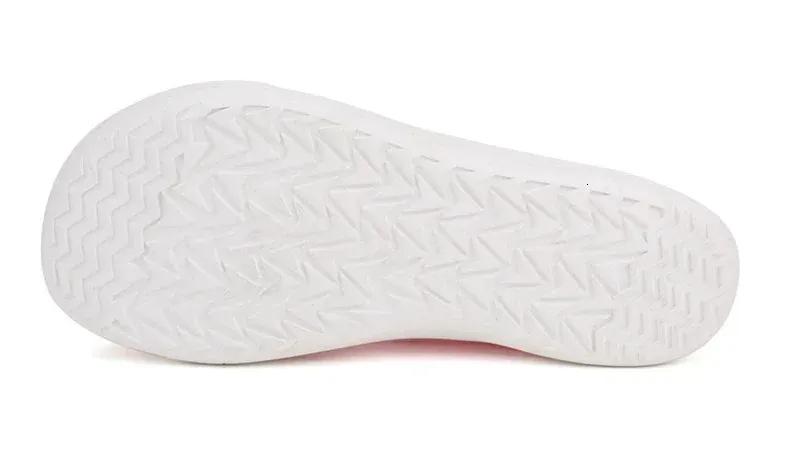 Chaussures d'été pieds nus pour femmes, chaussures d'extérieur minimalistes à bout large, décontractées, pour la marche, la course à pied et l'exercice, 240626_voghion.com