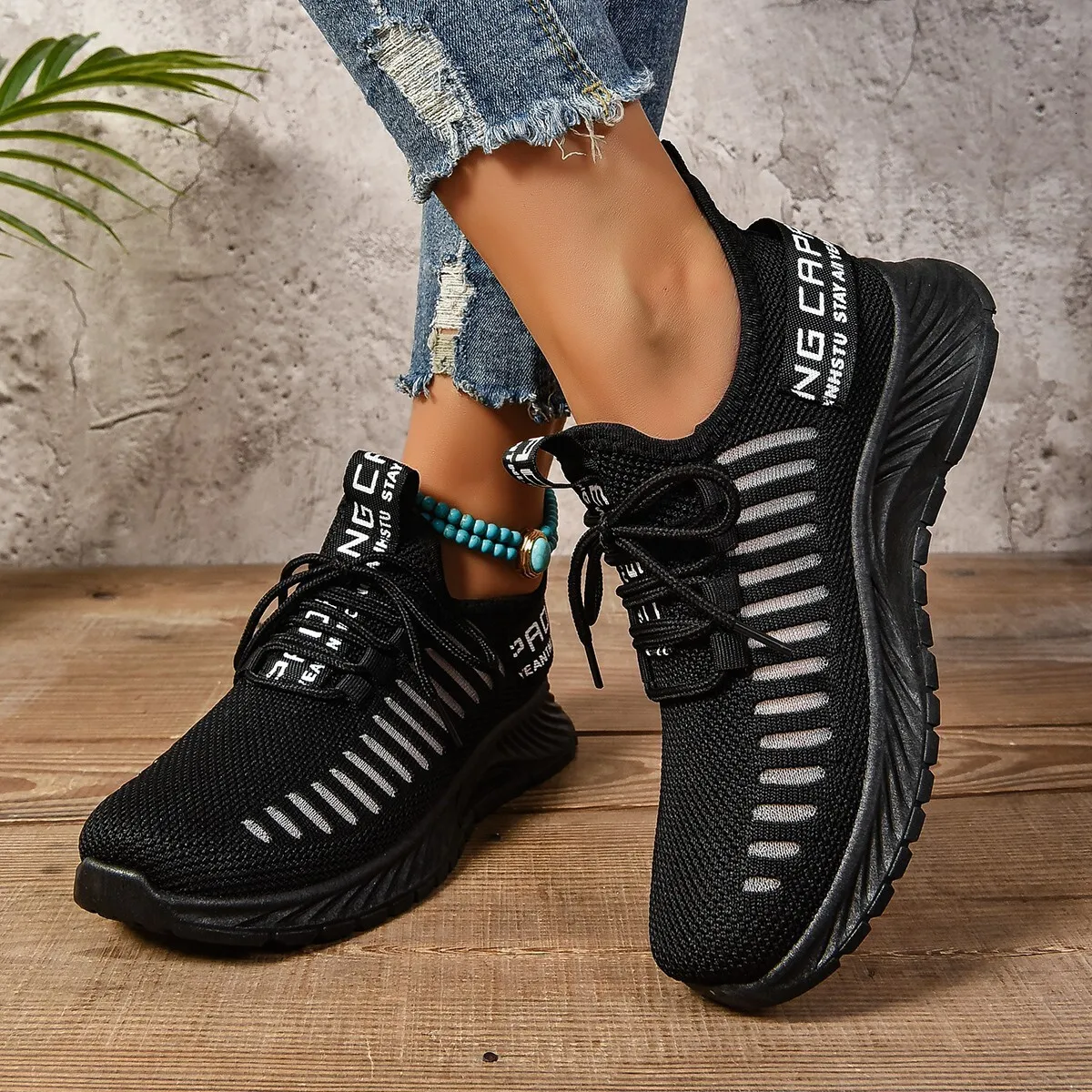 Scarpe da corsa basse comode ed eleganti per donna - Disponibili anche in taglie forti_voghion.com