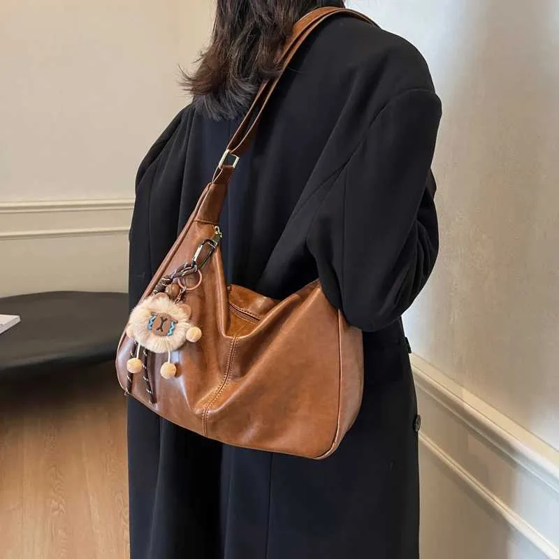 Borsa a tracolla donna e borsa a spalla elegante per autunno_voghion.com