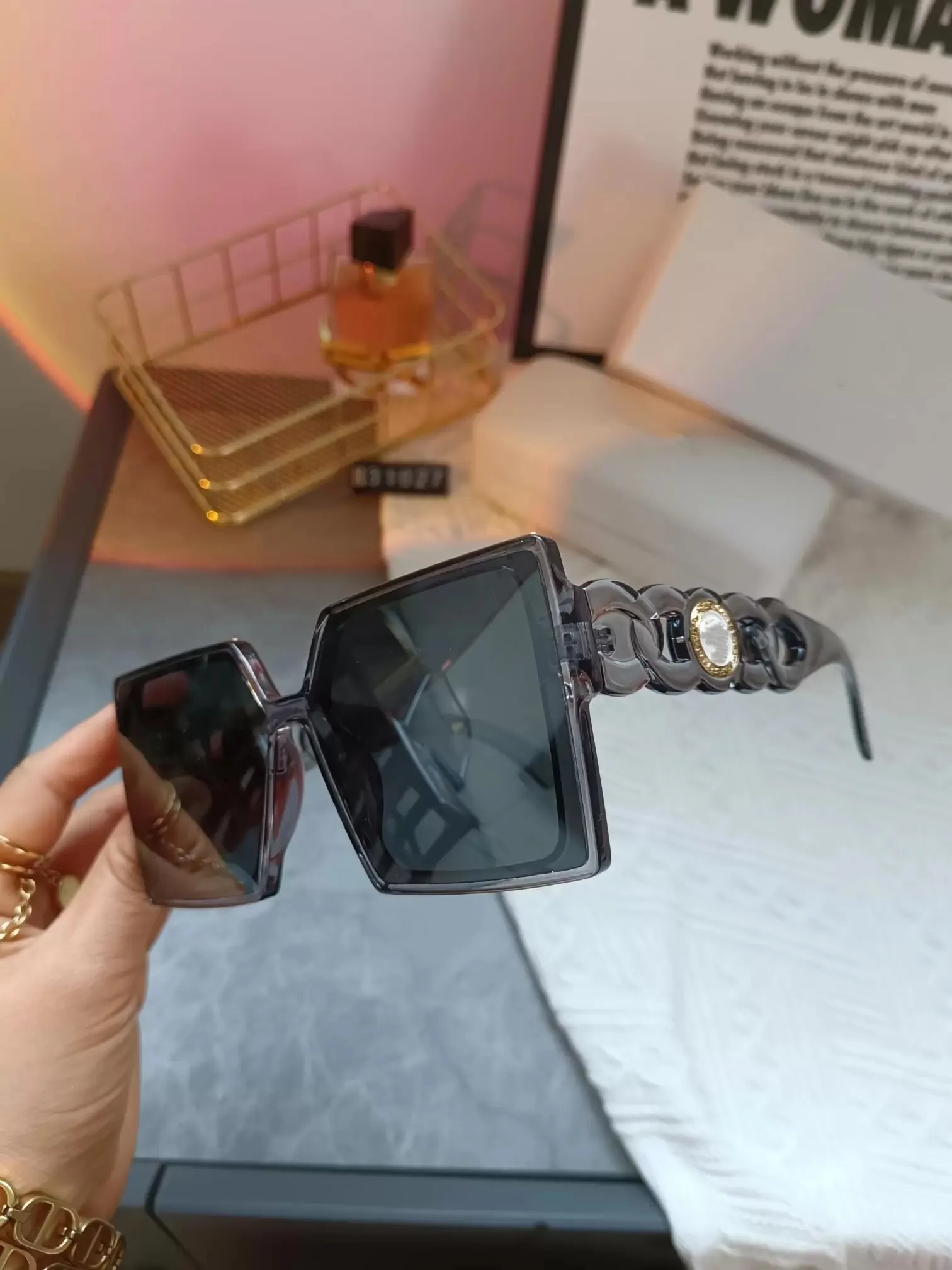 Oversized Square Sunglasses For Women Retro Anti-uv Rectangular_voghion.com