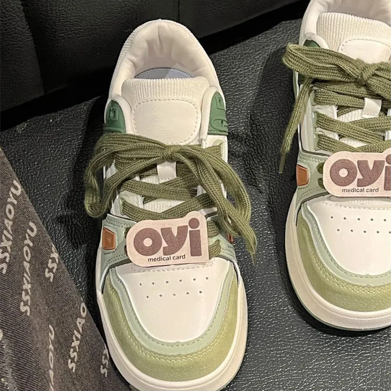 Jarné a jesenné malé biele tabuľové topánky, zmysel pre dizajn, dámsky štýl pre špecifické potreby, tenká podrážka, žiaci druhého stupňa základnej školy_voghion.com