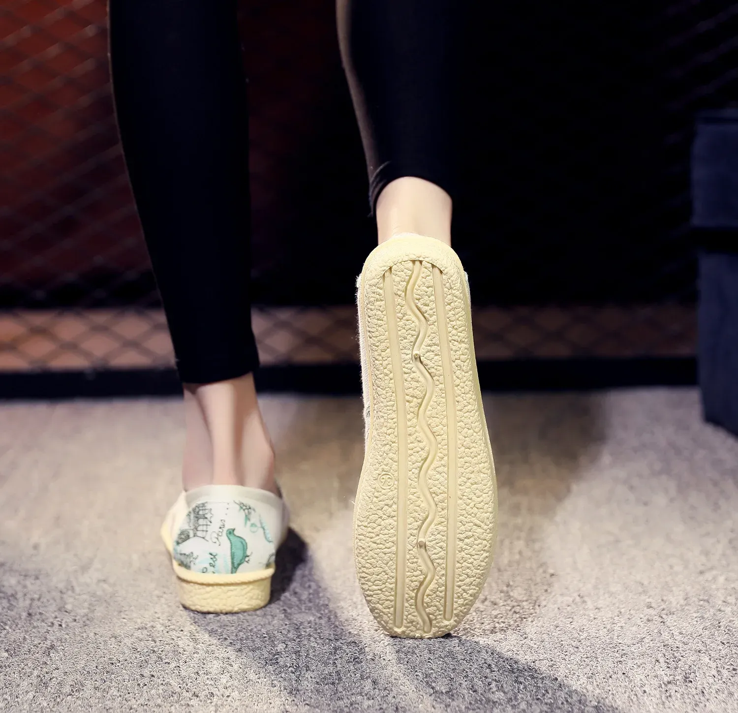 Summer En Flat Women Lightweight Breathable Fisherman Ladies Soft Casual Shoes Slip On Lazy Loafers 2024_voghion.com