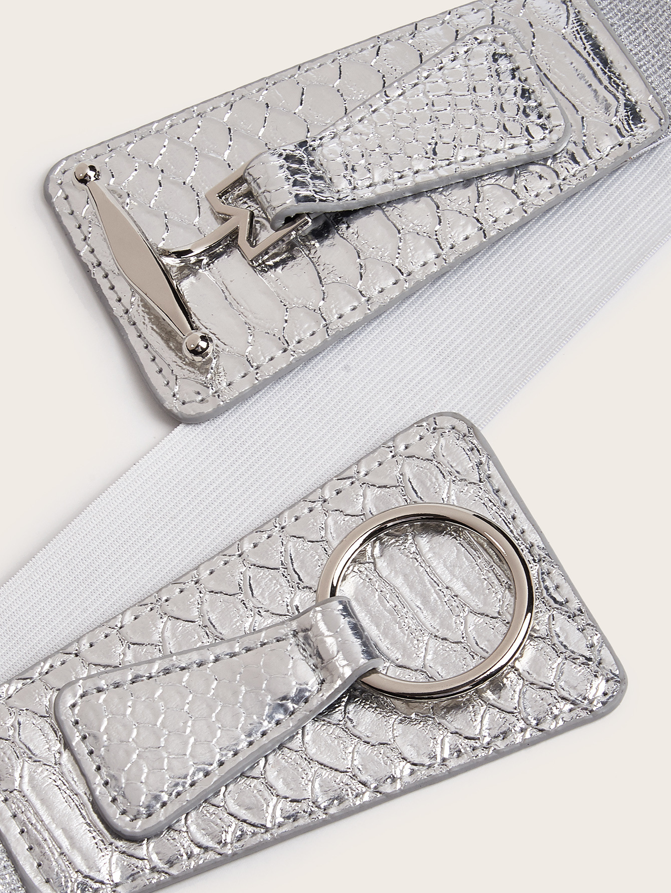 Arany csattal díszített női kabát övvel, rugalmas derékkal, széles derékpánttal_voghion.com