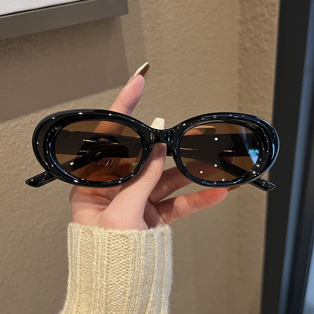 Oval Frame Concave Sunglasses For Women With Large Faces, Cat Eyes, Sun Protection, Premium