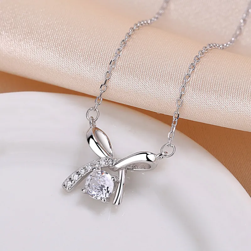 Collana con fiocco, tendenza moda donna, temperamento, catena clavicola intarsiata con diamanti, serie Sen, dolce rete rossa 123 donne_voghion.com