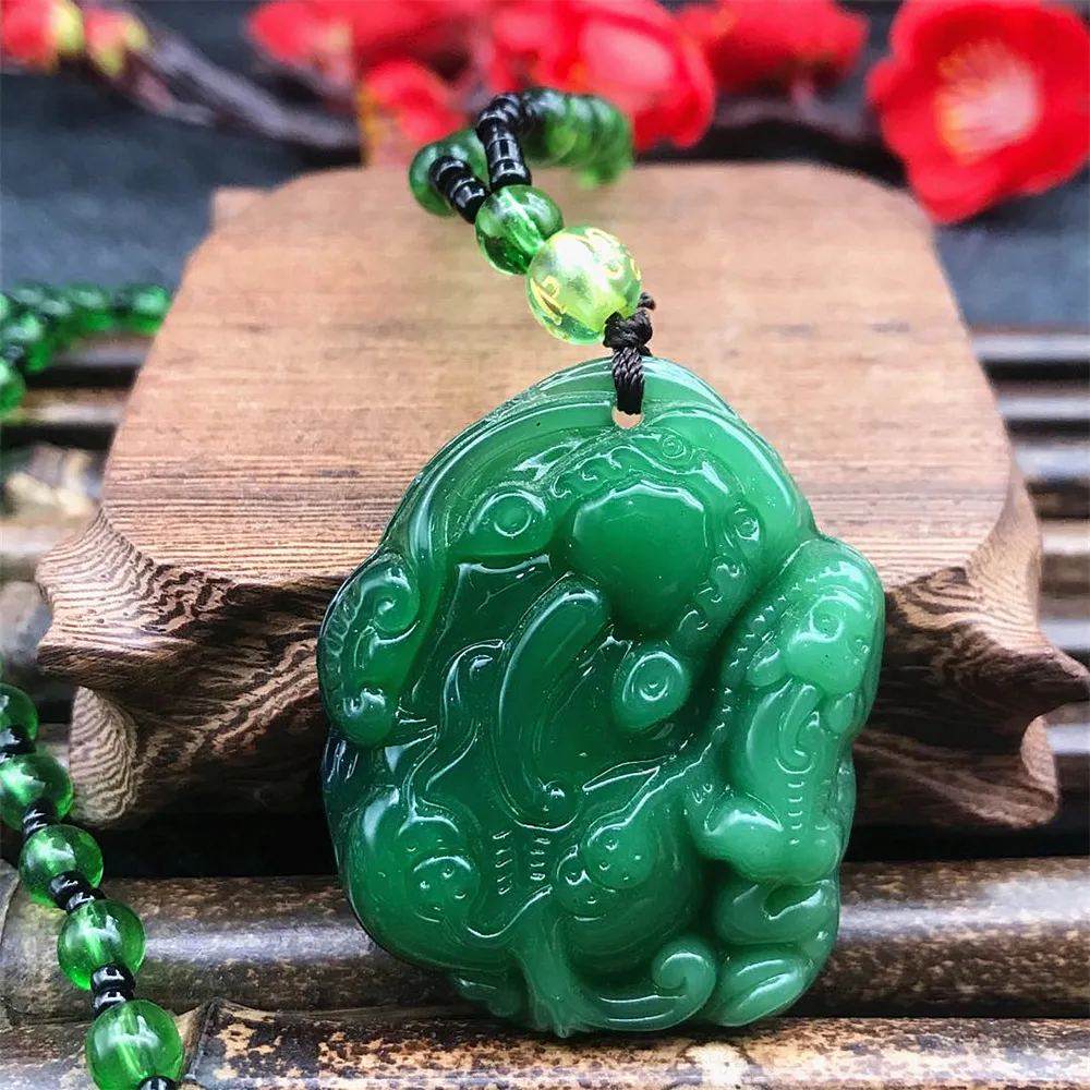 Pendant Necklaces Natural Fashion Green Jade Carved Kylin PiXiu Dragon Chinese Amulet Stone Necklace Woman Man's Party_voghion.com