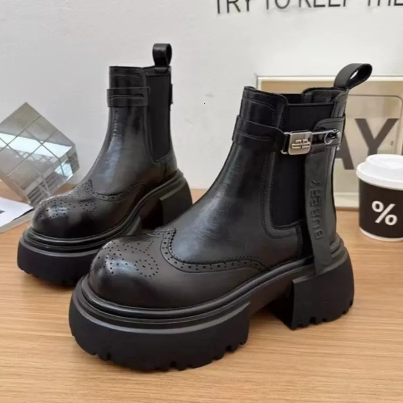 Women Ankle Platform Snow Boots Warm Plush High Heels Leather Winter 2025 Trend Casual Shoes Retro Fad Botas Mujer_voghion.com