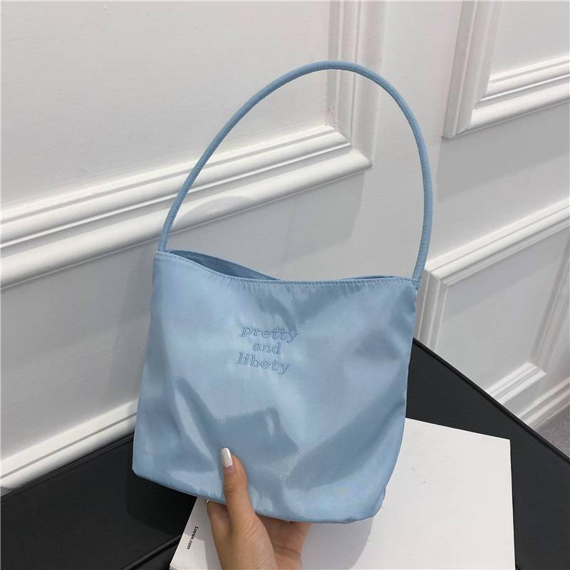 Eboy-Bolso nuevo tipo Bombonera multicanal coreano para mujer, bolso versátil sencillo e informal, de nailon para axila, 2024