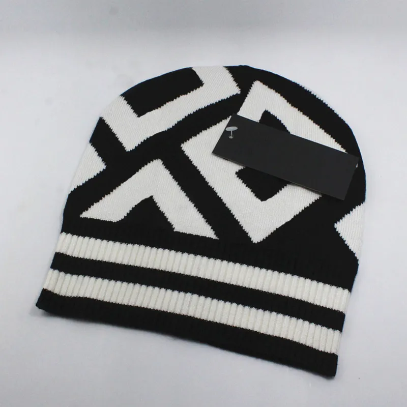 Hiver Hommes Bonnet Cadeau Designer Bonnet Femmes Crâne Casquettes Chapeau Chapeaux De Ski Snapback Masque Hommes Coton Unisexe Cachemire_voghion.com