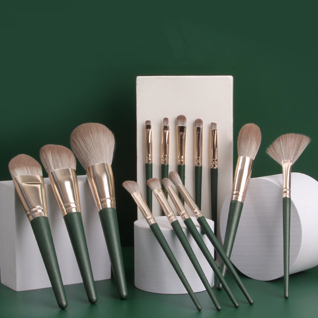 VADHARYA Set da 14 Astucci, Kit di pennelli per trucco professionali realizzati con setole sintetiche di alta qualità, inclusa polvere,_voghion.com