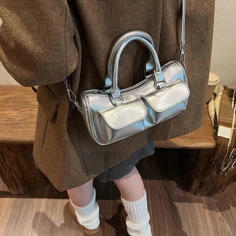Ladies fashionable small handbag solid color PU retro mailman bag autumn and winter new style single shoulder crossbody_voghion.com