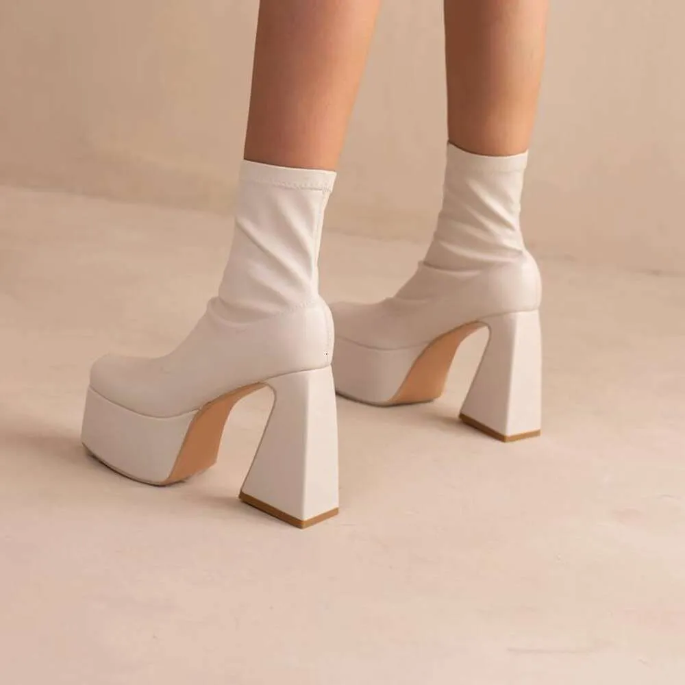 Brandneue Herbst-Winter-mittlere Wadenstiefel Punk Goth klobige Plattform High Heels Motorrad lange Booty Damenschuhe große Größe_voghion.com