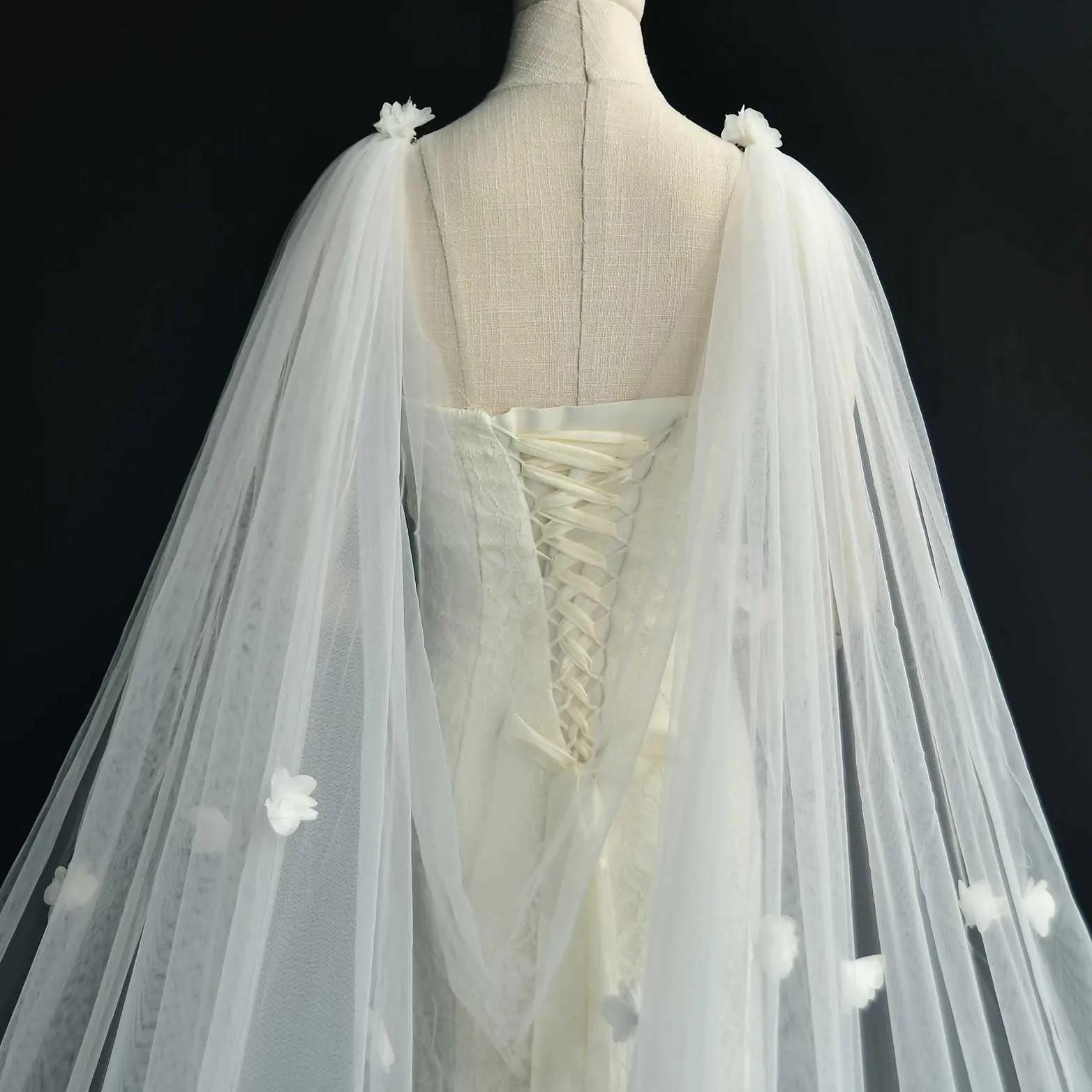 Nakit za kosu Ženski VG44 Vjenčani veo Dugi katedralni stil Večernji ogrtač Jakna Ženski bolero s otvorenim ramenima Vjenčanje_voghion.com