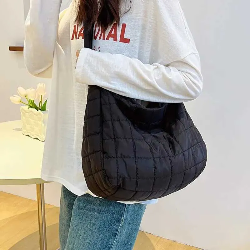 Solid Colour Embroidered Crossbody Bag Large Shoulder Bag Women_voghion.com