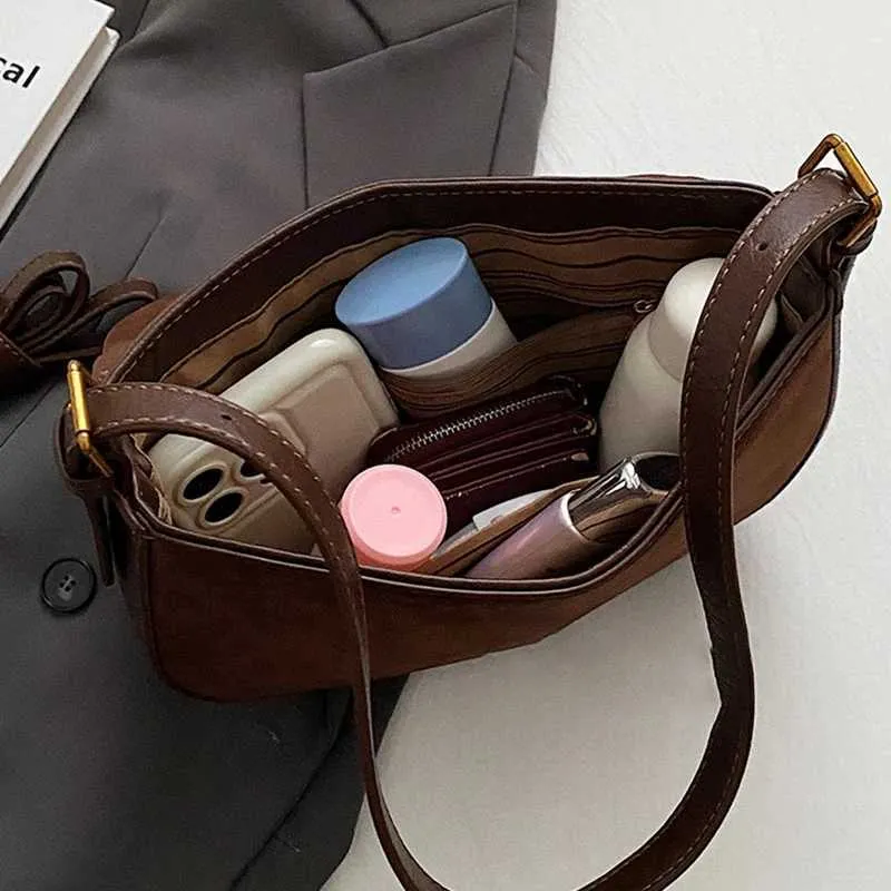 Saddle Shoulder Bag In Suede Leather Retro Crossbody Handbag_voghion.com