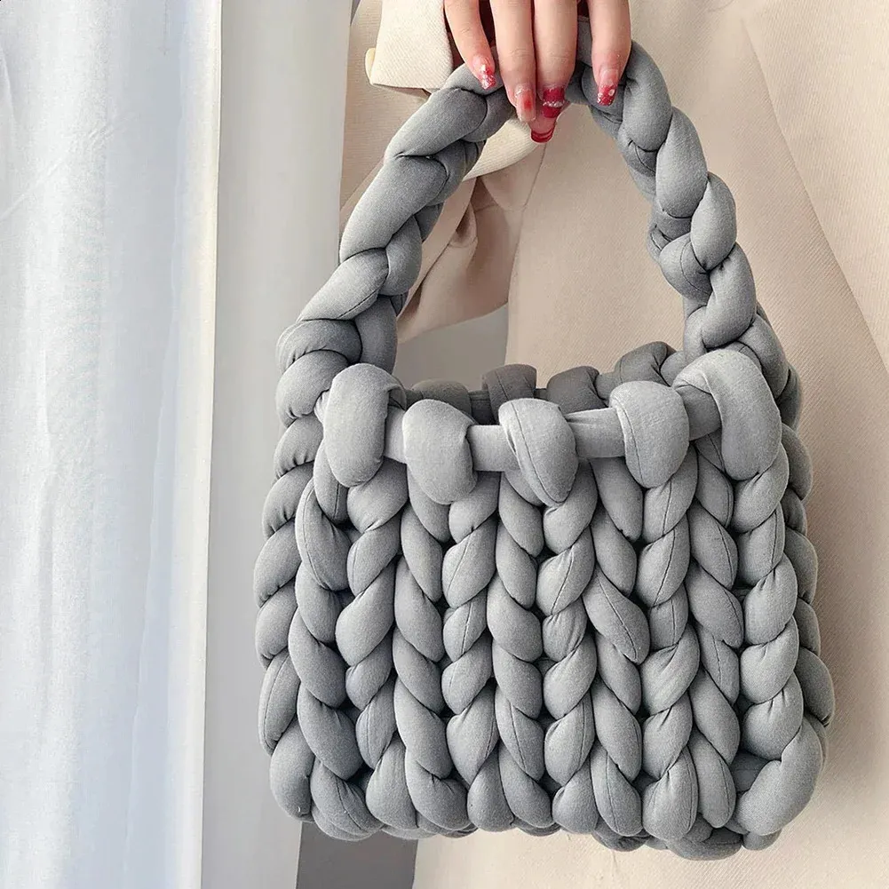 Bolso de mano tejido a mano para mujer, tejido a mano, con hilo islandés grueso, para hombro, para compras, 240912_voghion.com