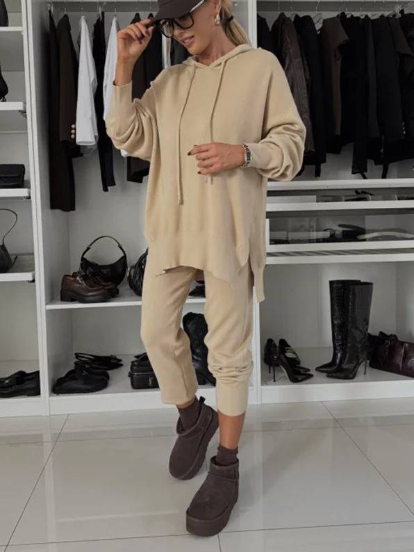Completo due pezzi donna felpa con cappuccio e pantaloni tuta_voghion.com