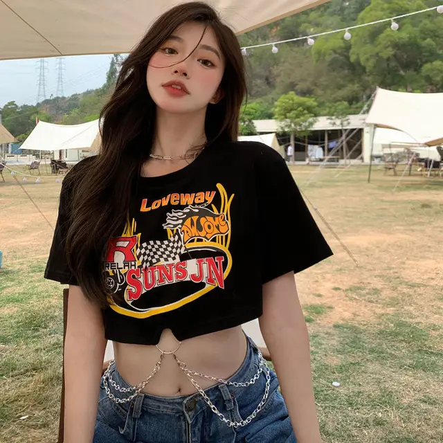 hot selling Streetwear Summer Vintage Anime T-shirt With Chain Sexy Crop Top Women Short sleeve Shirt 2022 New Y2k Fashion_voghion.com