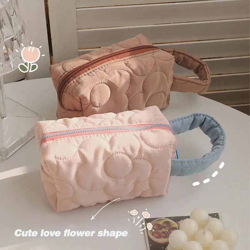 Female Quilted Cosmetic Case Womens Tulip wer Pouch Zipper Makeup Bag Travel Make Up Beauty Toiletry Handbag Tote_voghion.com