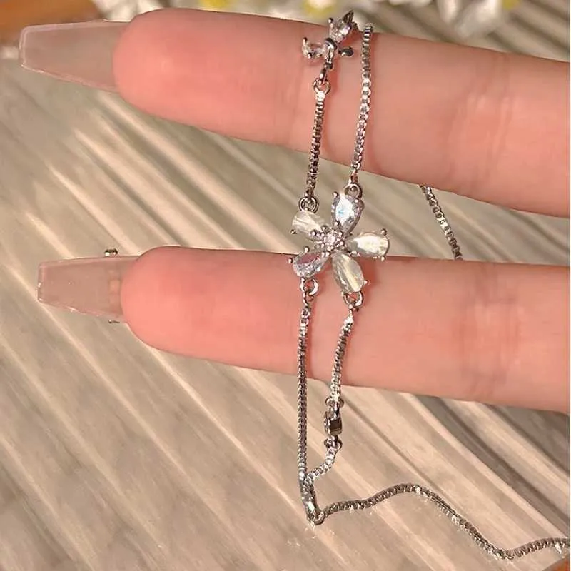 Bracciale con charms in zirconia cubica da donna doppio strato_voghion.com