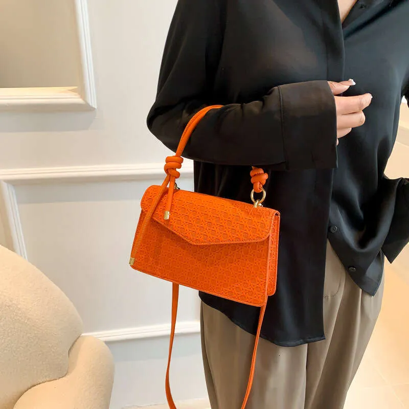 Crossbody Shoulder Handbag With Diamond Lattice Quilted Pattern_voghion.com