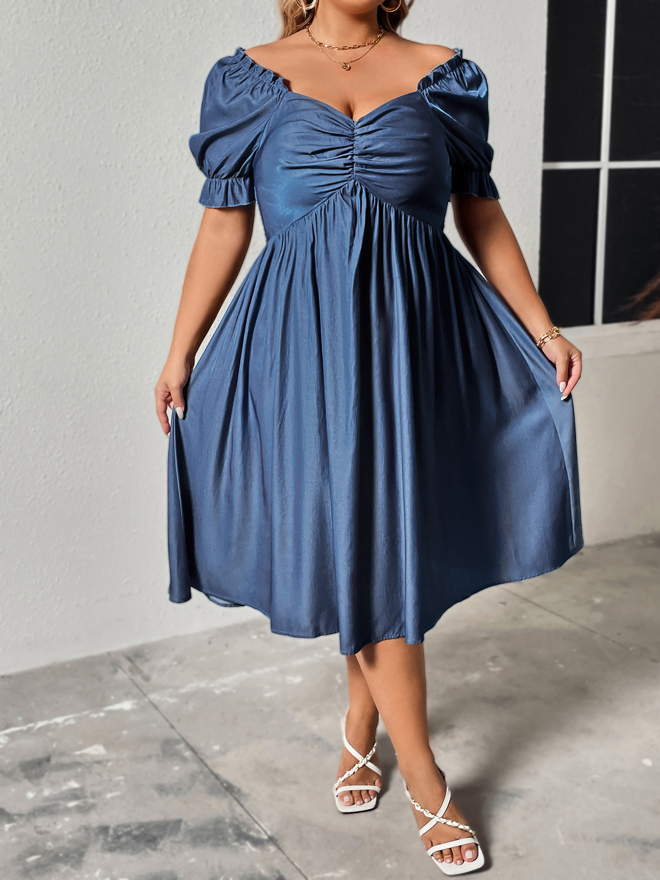 Damen Plus Size Damen Sommer Temperament High-End Quadrat Kragen Taille schlankes Kleid_voghion.com