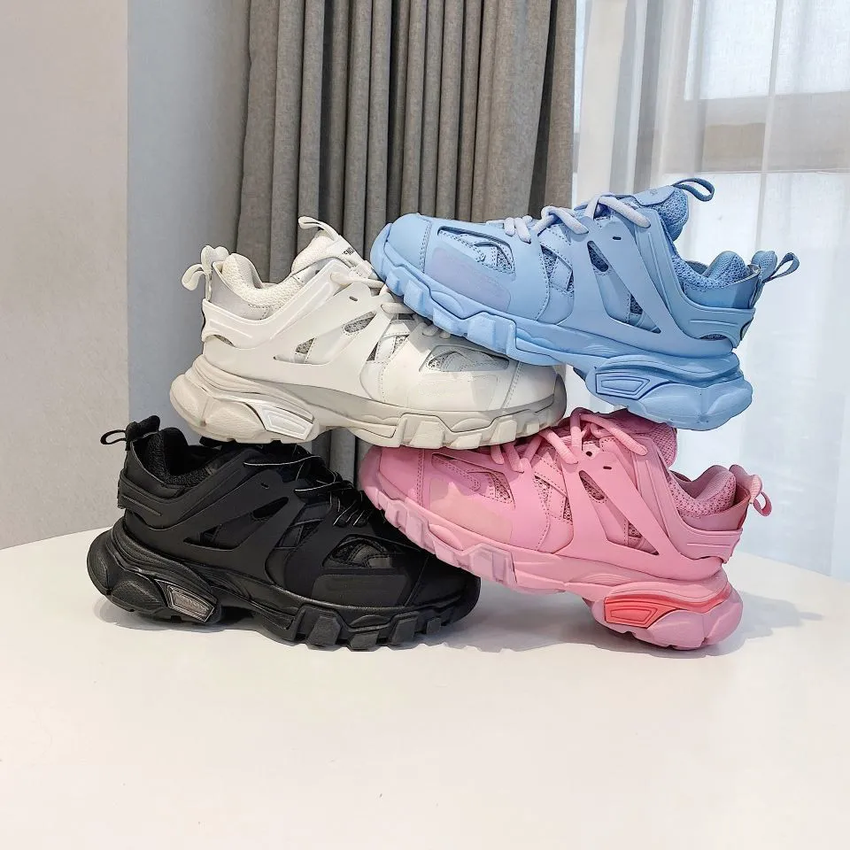 Designer Donna Uomo Scarpe casual Track 3.0 Sneaker LED Sneaker in pelle di gomma illuminata Sneakers con plateau stampato in nylon da uomo_voghion.com