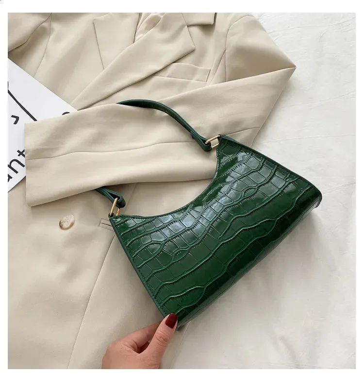 Fashion Exquisite Shopping Bag Retro Casual Tote Shoulder Bags Female Leather Solid Color Chain Handbag for Women 241120_voghion.com