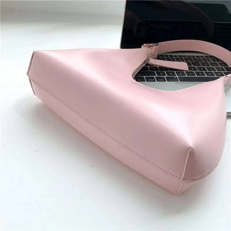 Designer 2025 Ladies' Shoulder Girls' High-End Sense, Niche Underarm Bag, PU Leather, Cream Colored Small Handbag Bag_voghion.com