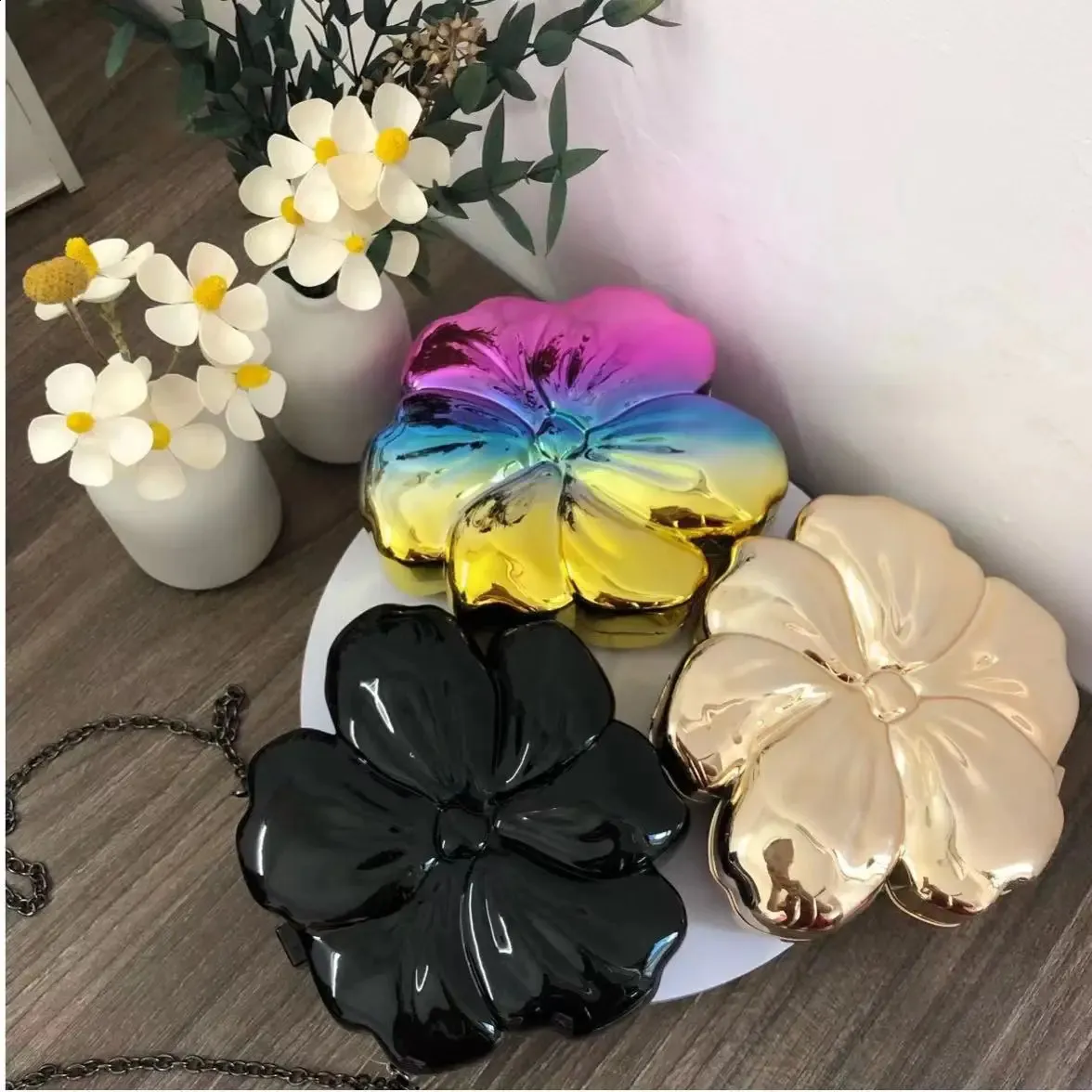 2024 Femmes Or Wer Forme Pochette Sac Argent Dur Boîte En Métal Sacs À Bandoulière Soirée Sacs À Bandoulière Longue Chaîne Sacs À Main_voghion.com