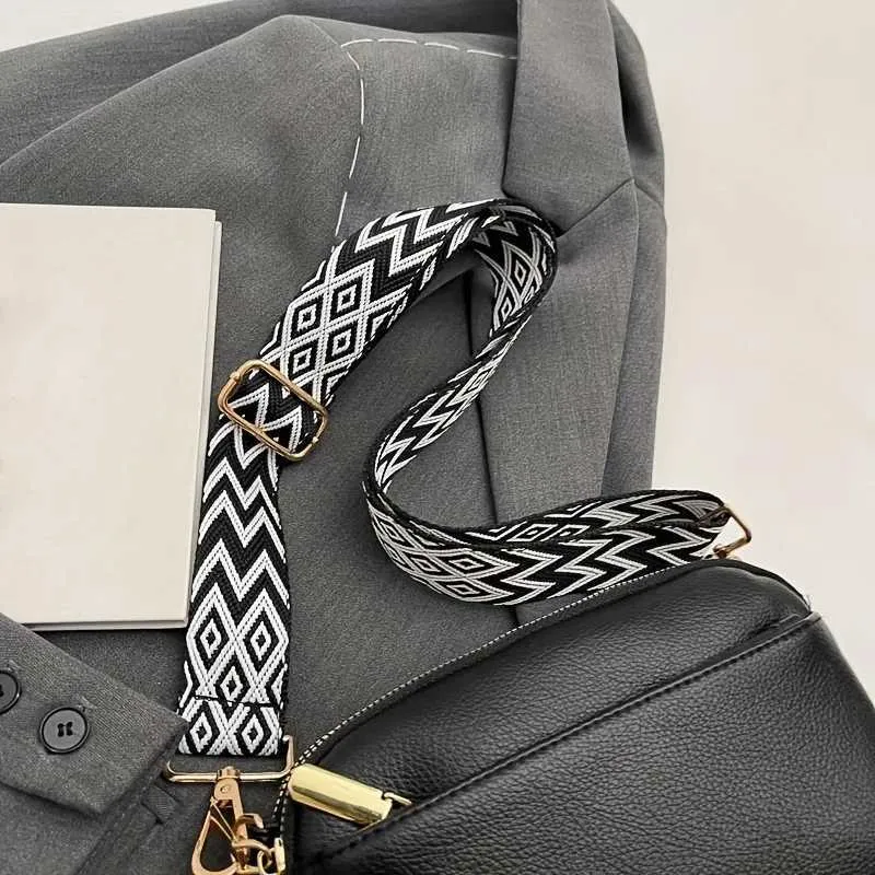 Elegant Crossbody Shoulder Bag For Women Versatile Pu Square Bag_voghion.com