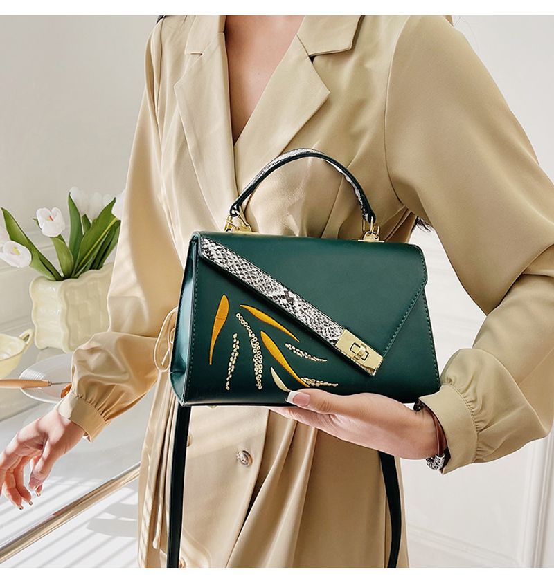 Taschen Handtaschen Damen 2024 Neue Damentaschen Modedruck Farblich passende kleine quadratische Tasche trendige_voghion.com