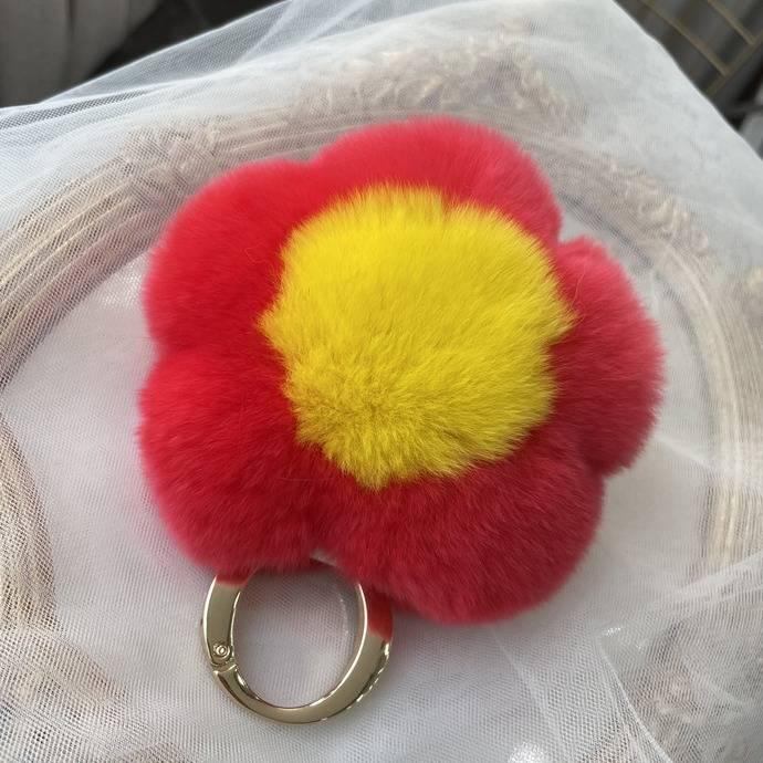 Adorável chaveiro de pele de coelho com flor - mistura de cores pastel e pingente de margarida para meninas, acessório fofo para bolsa e presente para lembranças de viagem_voghion.com