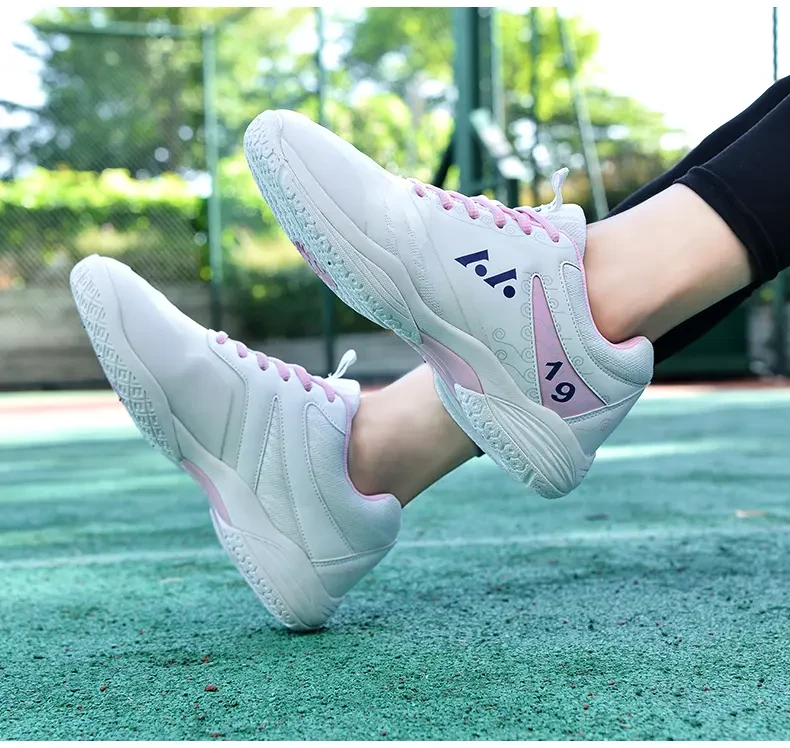 Professional badminton shoes mesh breathable training shoes non-slip shock-absorbing wear sports shoes_voghion.com